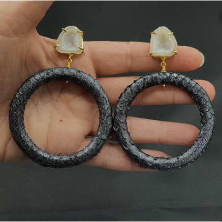 Goud vergulde oorbellen ring van Slangenleer en Agaat geode