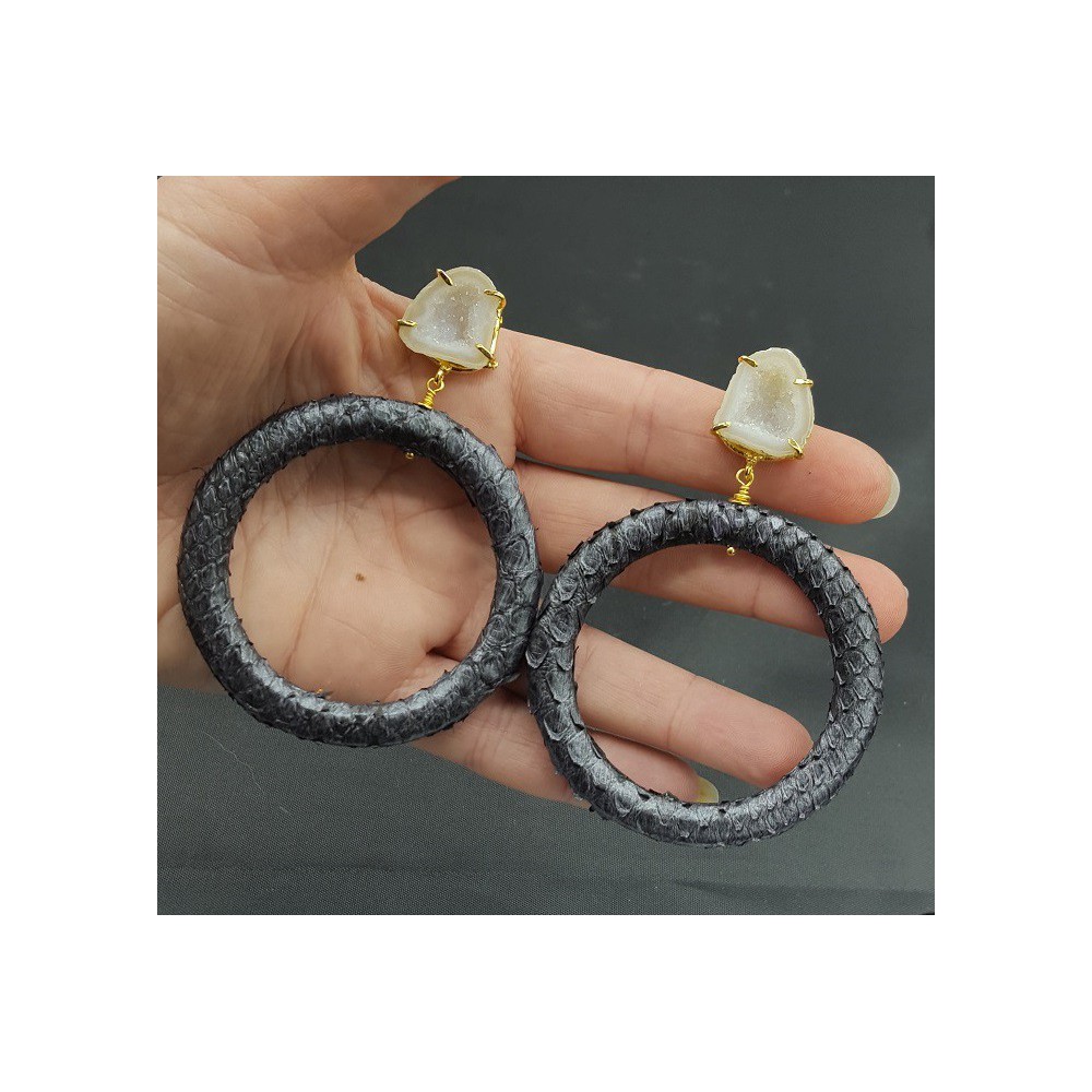 Goud vergulde oorbellen ring van Slangenleer en Agaat geode