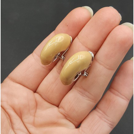 Brede zilverkleurige creolen beige