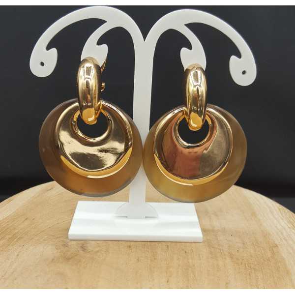 Gold-plated creoles with round gold and buffalo horn pendants