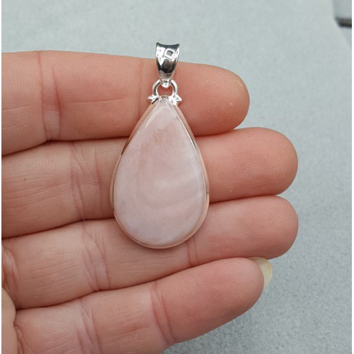 Zilveren hanger gezet met druppelvormige cabochon roze Opaal