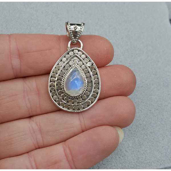 Silver pendant set with oval rainbow Moonstone