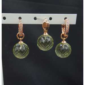 Rosé gold-plated pendant and creoles with round green Amethyst quartz