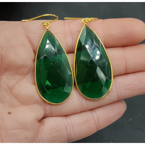 Goud vergulde oorbellen met grote smalle Emerald quartz