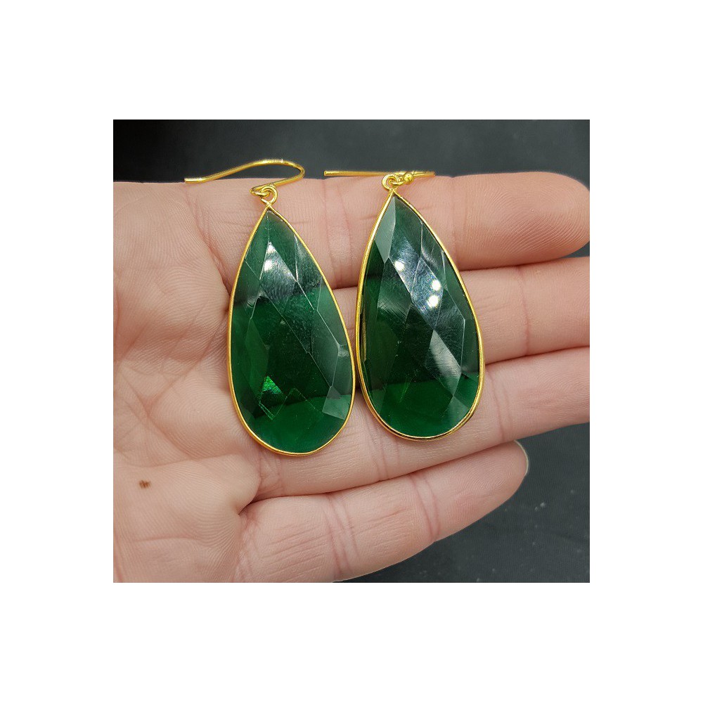 Goud vergulde oorbellen met grote smalle Emerald quartz