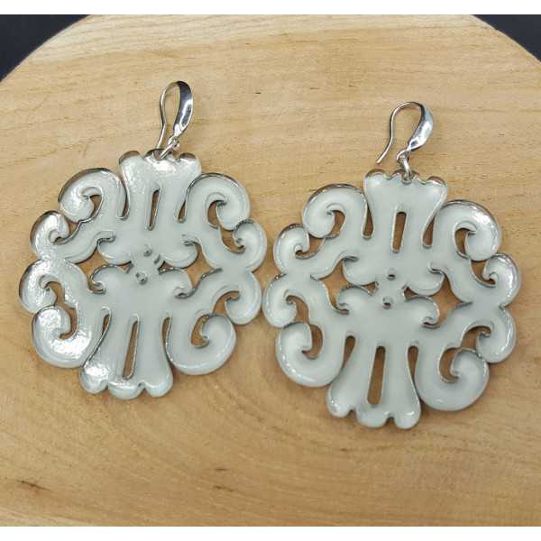 Earrings with grey resin pendant