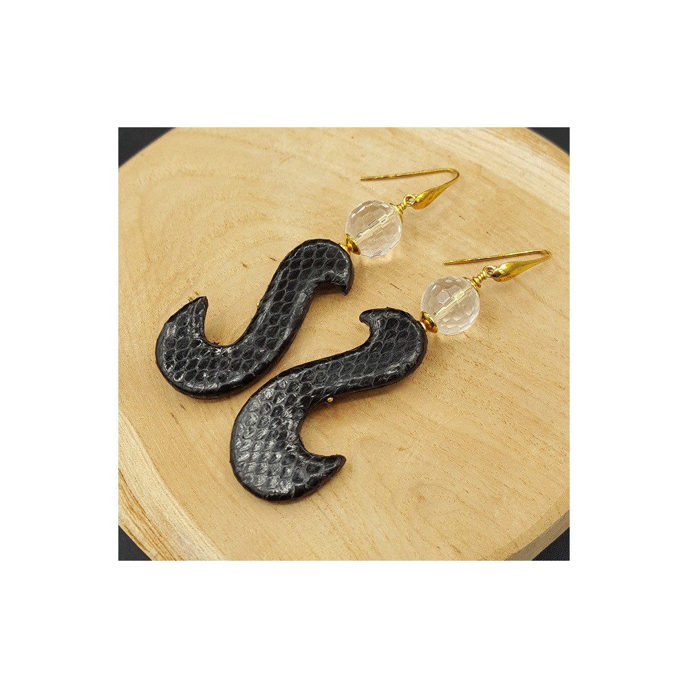 Earrings with rock Crystal and black pendant of Snakeskin