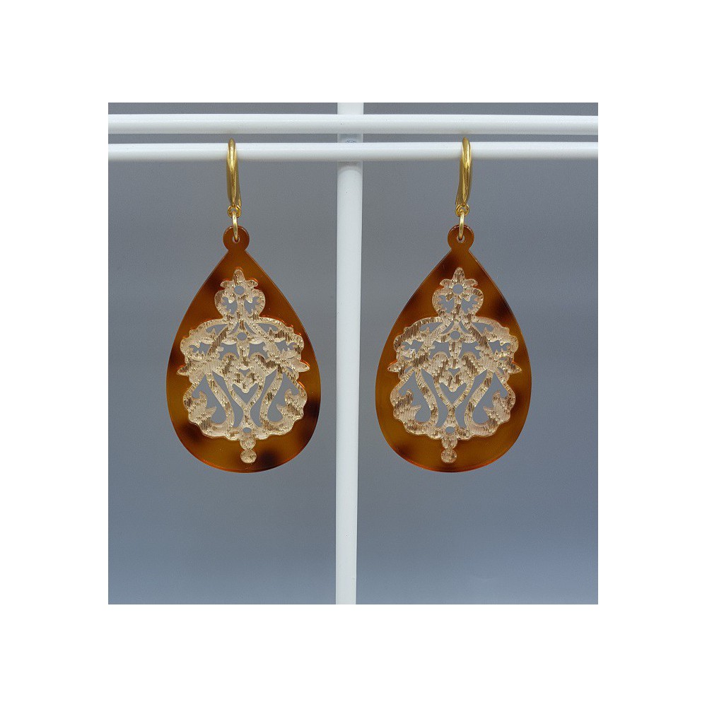 Earrings with brown golden lace resin pendant