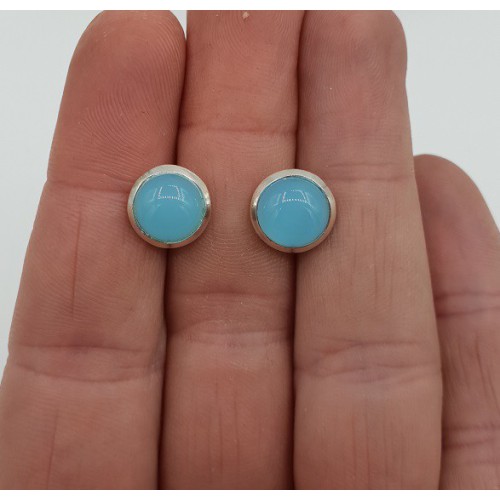 Zilveren oorknoppen gezet met ronde chalcedoon