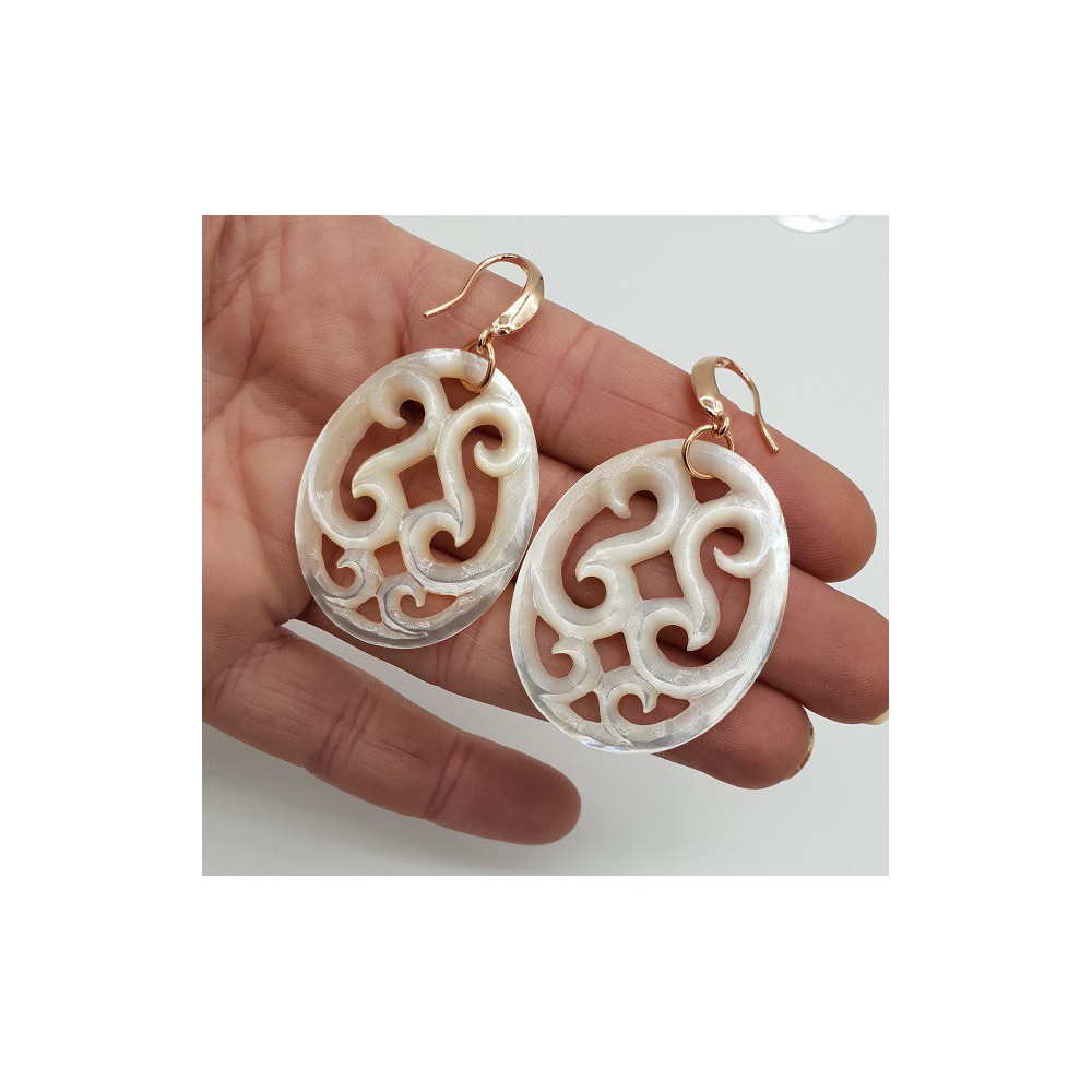 Oorbellen met oval uitgesneden Parelmoer