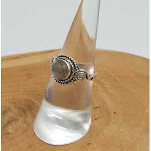 Zilveren ring met ronde Labradoriet 15.7 mm