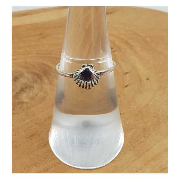 Zilveren ring met schelp 16 of 18 mm