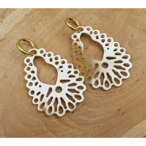 Creolen met uitgesneden Buffelhoorn