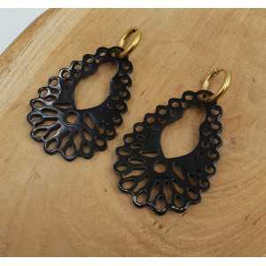 Creoles with carved black buffalo horn