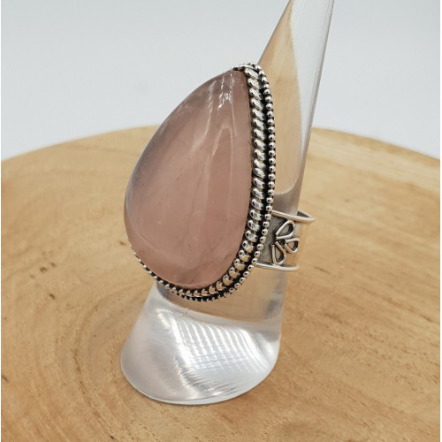 Zilveren ring gezet met grote druppelvormige Rozenkwarts 19 mm