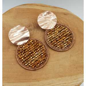 Rosé gold-plated earrings with round pendant of silk thread and crystals