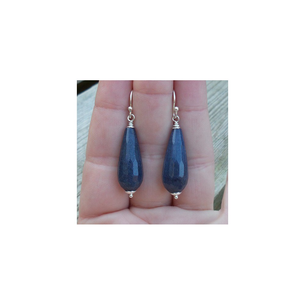 Silver earrings with dark blue Jade briolet