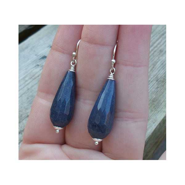 Earrings with dark blue Jade briolet