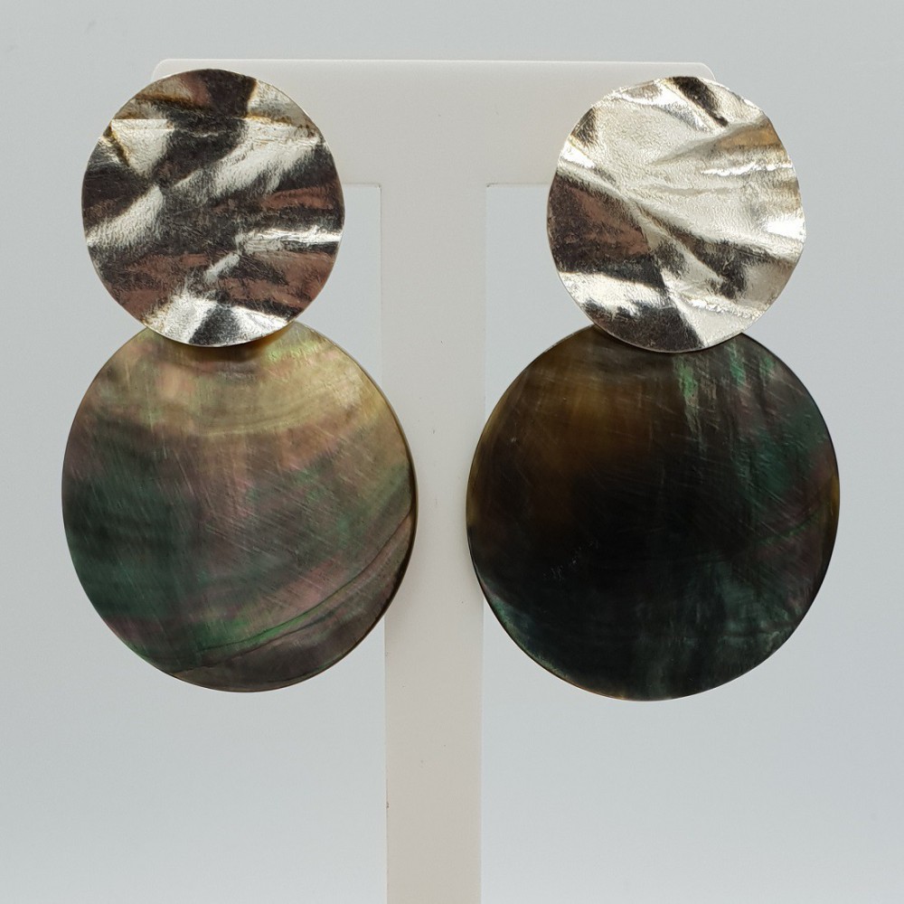 Zilveren oorbellen met ronde Parelmoer hanger (medium)