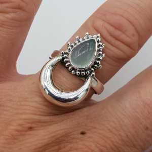 Zilveren maan ring gezet met aqua Chalcedoon