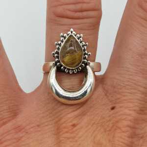 Zilveren maan ring gezet met gouden Rutielkwarts 17.5 mm