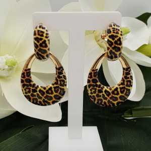 Creoles with pendant with leopard print