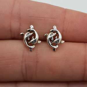 Silver oorknoppen two dolphins