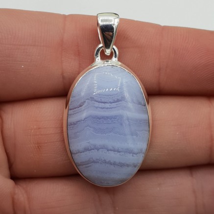 Zilveren hanger gezet met ovale blauw Lace Agaat