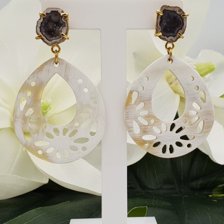 Vergulde oorbellen met Buffelhoorn en Agaat geode