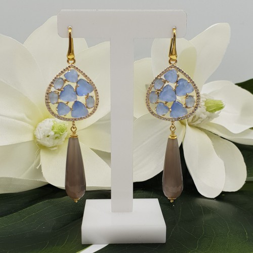 Vergulde oorbellen met licht blauwe Kattenoog en grijze Agaat