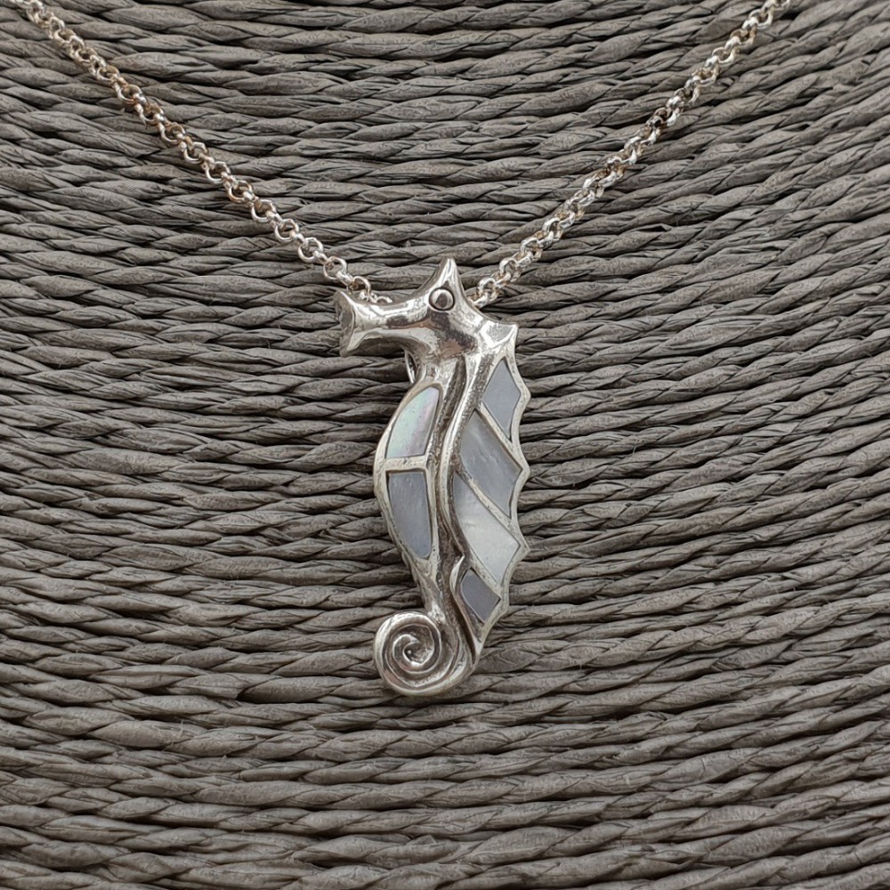 Silver pendant seahorse set with mother-of-Pearl