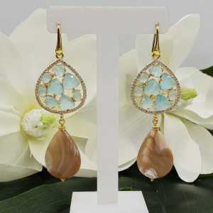Gold plated earrings with cat's eye and mother-of-Pearl