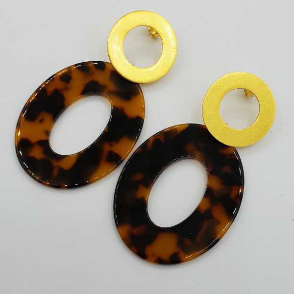 Gold plated earrings with oval tortoise shell resin pendant