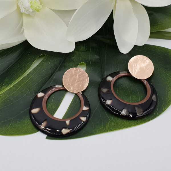 Rosé gold-plated earrings with round puma buffalo horn pendant
