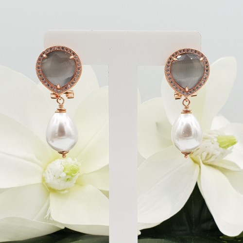 Rosé gouden oorbellen met grijze Kattenoog en Parel