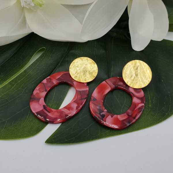 Earrings with red resin pendant