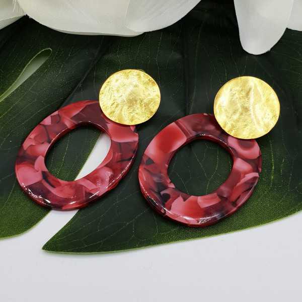 Earrings with red resin pendant