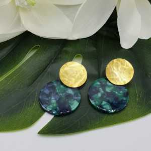 Gold plated earrings with round green resin pendant