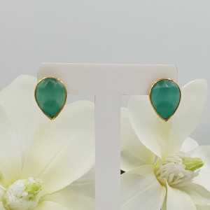 Gold plated oorknoppen set with aqua Chalcedony