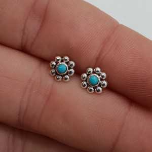 Silver oorknopjes flower with a small round Turquoise