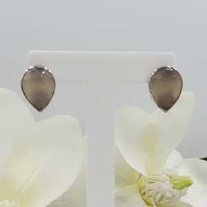 Silver oorknoppen set with gray Chalcedony