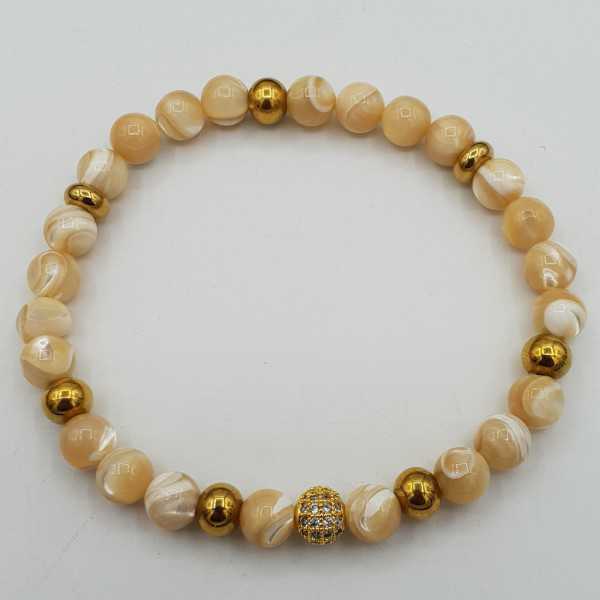 Bracelet of mother-of-Pearl