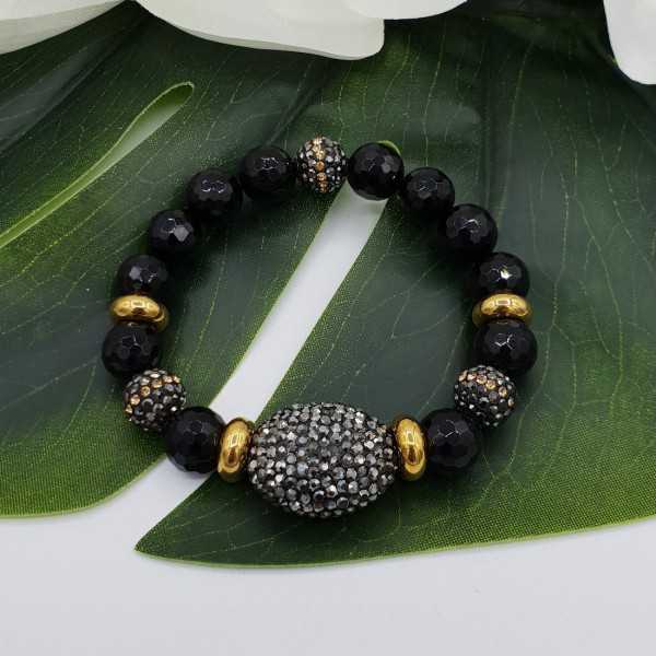 Bracelet of black Onyx and crystals