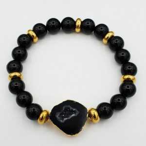 Bracelet of black Onyx and Agate geode