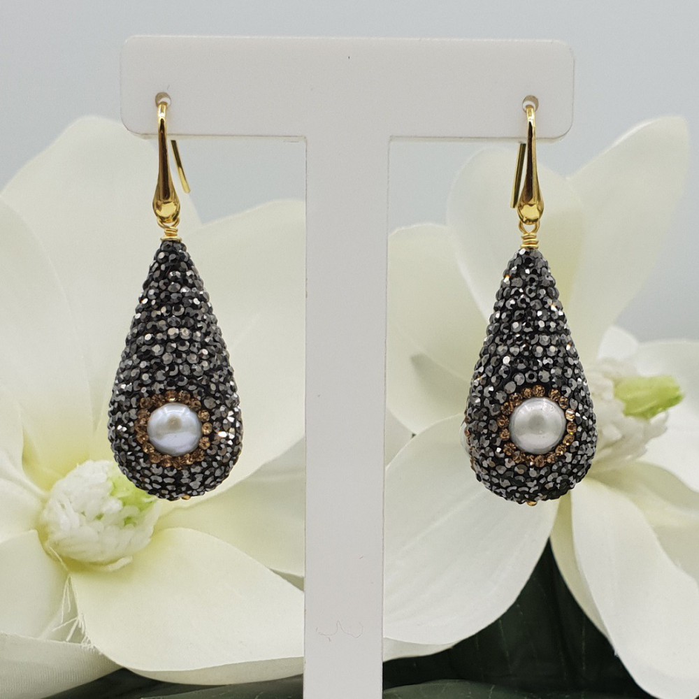 Gold plated earrings with drop crystals and Pearls