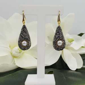 Gold plated earrings with drop crystals and Pearls