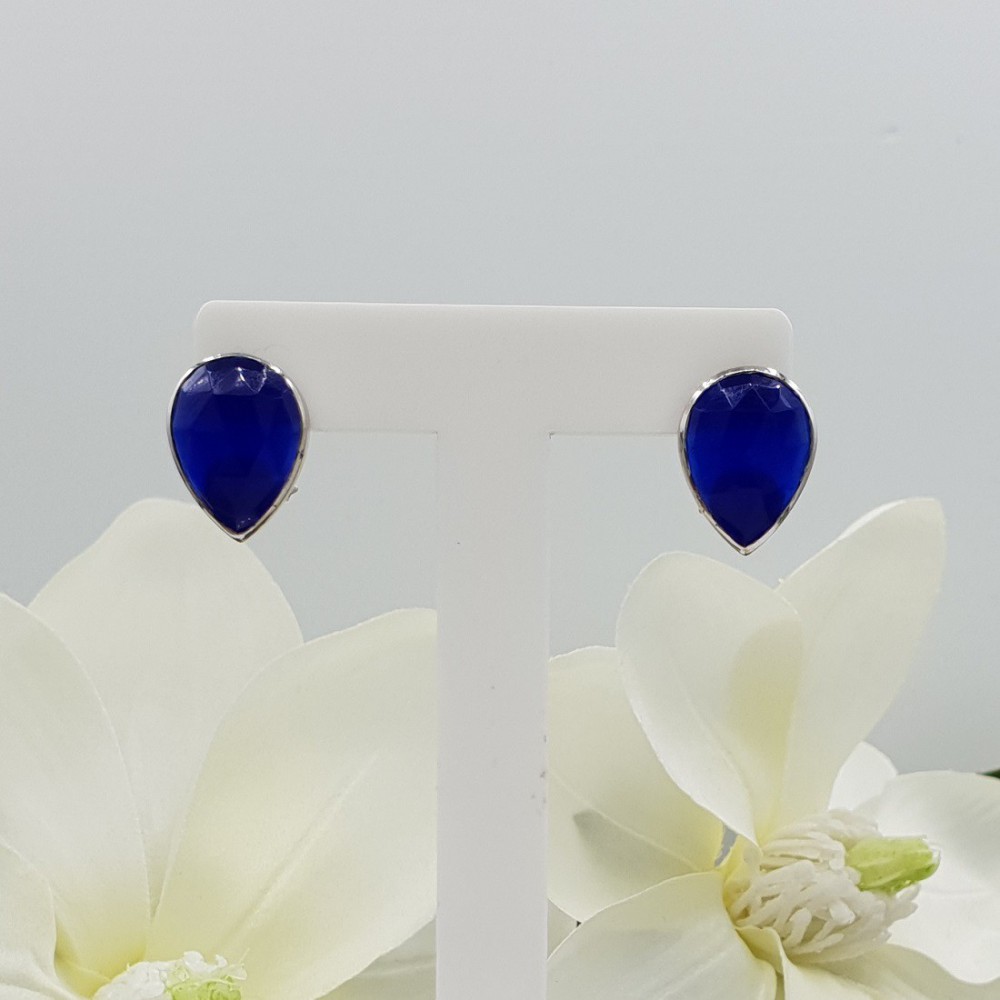 Zilveren oorknoppen gezet met blauw Chalcedoon