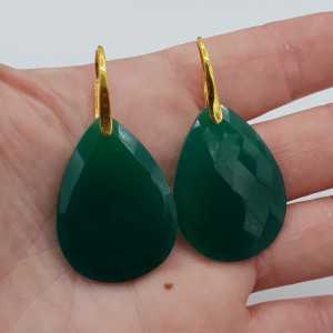 Earrings with large green Onyx