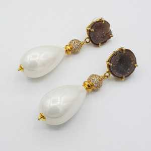 Vergoldete Ohrringe mit Achat-geode und Pearl