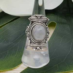 Zilveren ring gezet met regenboog Maansteen maat 16.5 mm